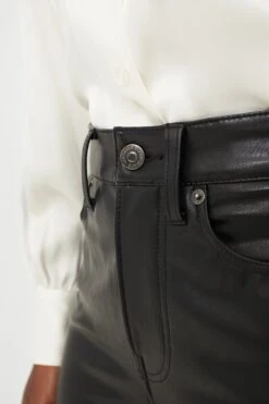 Veronica Beard Black Carly Vegan Leather Kick Flare -MOTHER || Veronica Beard Shop B5vW4q6TsKLxpES1Vs9ZF3K89xvzDW6w 1