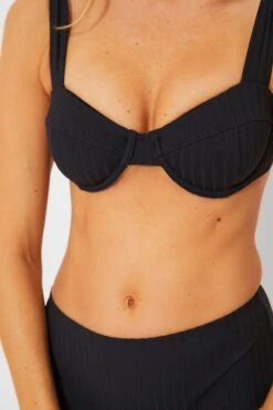 Solid & Striped Black Lilo Bikini Top 12 Solid & Striped Black Lilo Bikini Top -MOTHER || Veronica Beard Shop CYOXxH07Nu92LxH6j64uEbcZXGmzd687 1