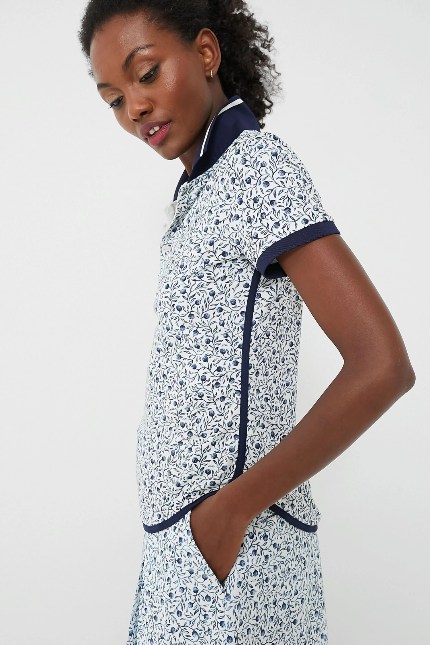 Short Sleeve Lightweight Shirttail Polo 5 Short Sleeve Lightweight Shirttail Polo - Image 3