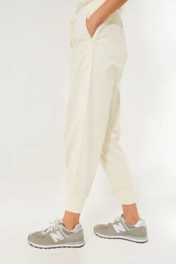 Varley Whitecap Grey Celita Pant 25 -MOTHER || Veronica Beard Shop EKTKMn1zxxvn896G3OmBPMECxCtRBmJV 1