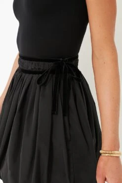 Onyx Angelina Skirt -MOTHER || Veronica Beard Shop FWxmguttEFTzqyslF4cJVYNapchLJzP9 1
