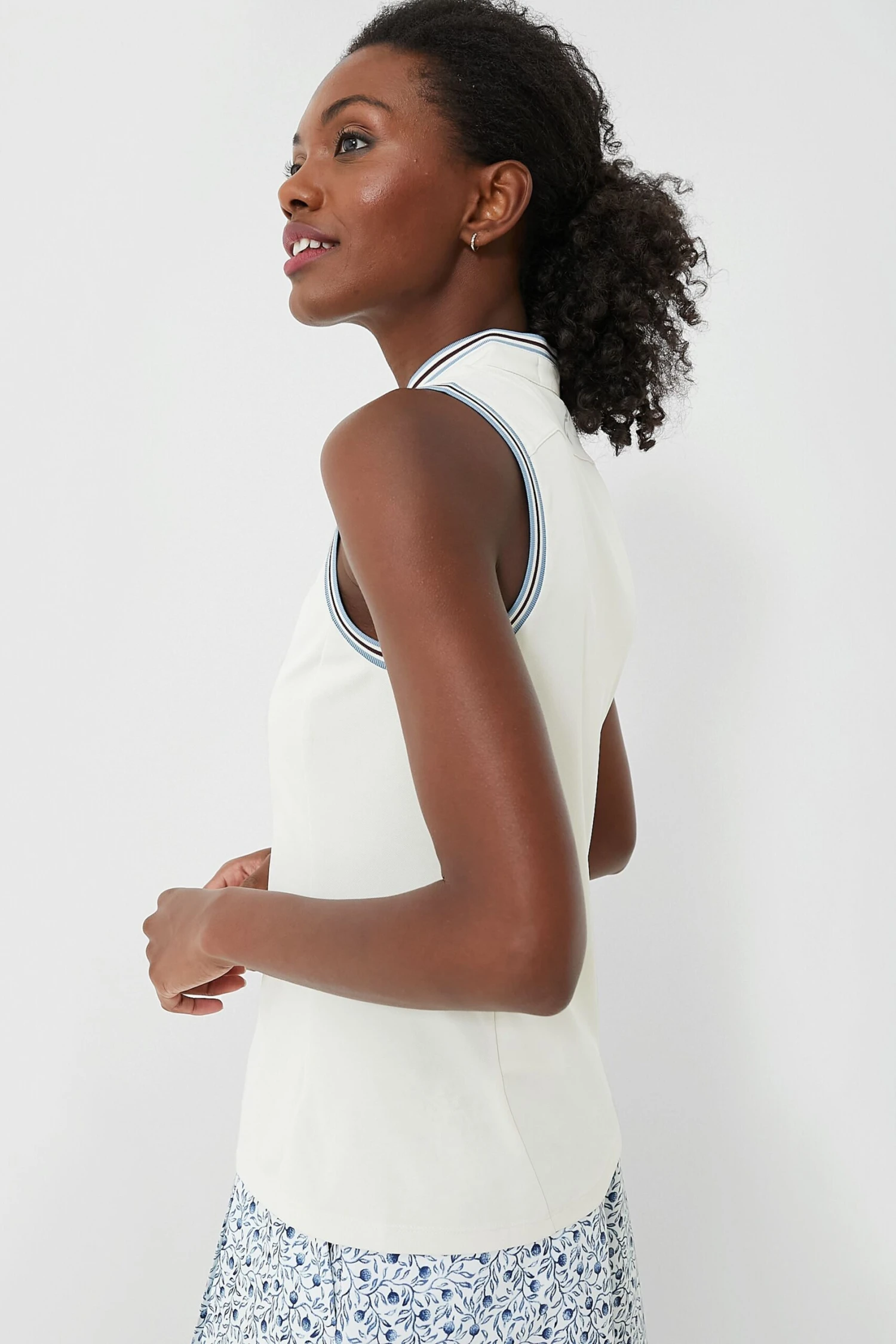 Sleeveless Air Tech Polo 5 Sleeveless Air Tech Polo - Image 3