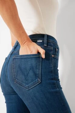 MOTHER Home Movies The Runaway -MOTHER || Veronica Beard Shop ITfM1H4EIiL7EfgImosBuMZuH2dgwXq7 1