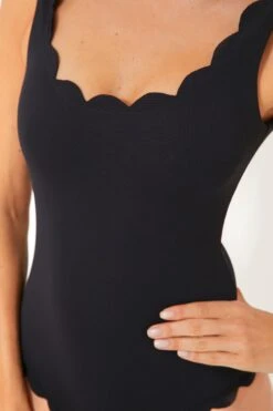 Marysia Black Palm Springs Maillot -MOTHER || Veronica Beard Shop KdCFhkepSrtz74WAdDPyWH0mR2Hh4Oaf 1