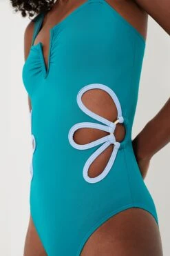 Ocean And Blue Flora One Piece -MOTHER || Veronica Beard Shop VMlwLcLXkRPCOUR0gzx7Y41301yD8EOM 1