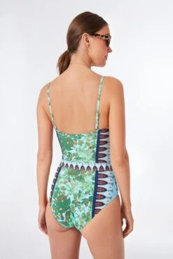 Tory Burch Green Rayure Fleurie Lipsi Printed One Piece 10 Tory Burch Green Rayure Fleurie Lipsi Printed One Piece -MOTHER || Veronica Beard Shop nh35aRmv1sby1pHN91A3Yob0xUCkKenE 1