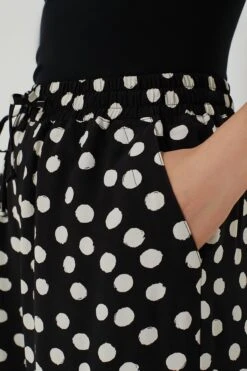 Painterly Dots Black Sharon Pants 11 Painterly Dots Black Sharon Pants -MOTHER || Veronica Beard Shop q6xsa9XcCpVkQ8vfmokpylvu9JexaCNU 1
